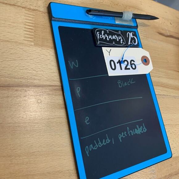 Peloton Sports Bra Women XS Extra Small Black Cadent Laser Dot Padded Racaerback - Picture 10 of 11